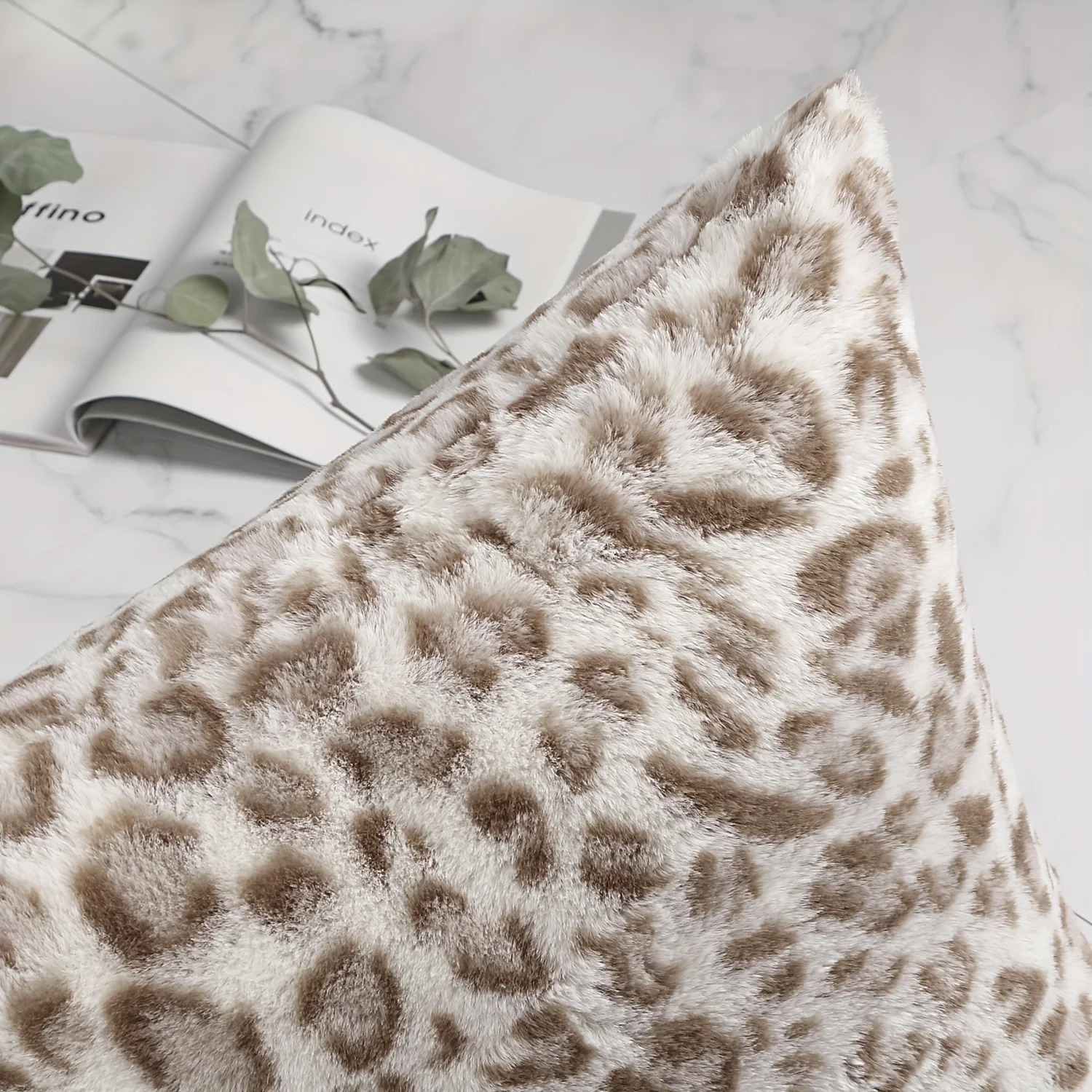 A Set Of 2-Piece Decorative Leopard Series Soft Plush Fur Pillow Cushion Cover In Yellow 18 Inches X 45 Centimeters 241209