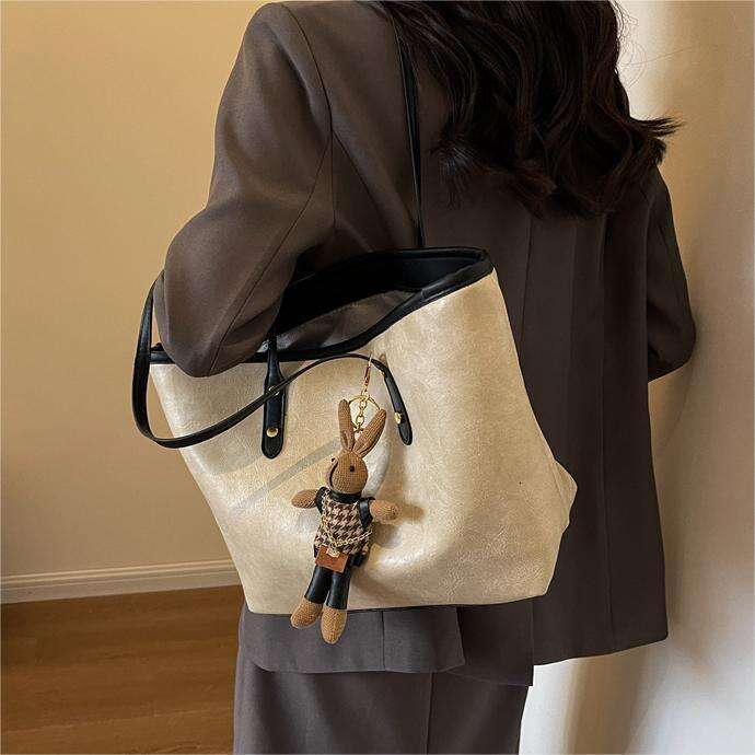 Simple casual large capacity women 2024 new versatile and high-end single shoulder for work commuting tote bag