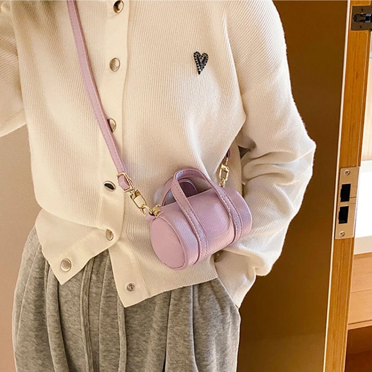 New Fashionable Mini Women s Pillow Bag with Advanced Feeling Soft Leather Lipstick Handbag Summer Candy Color Cute Designer Crossbody Bag bag