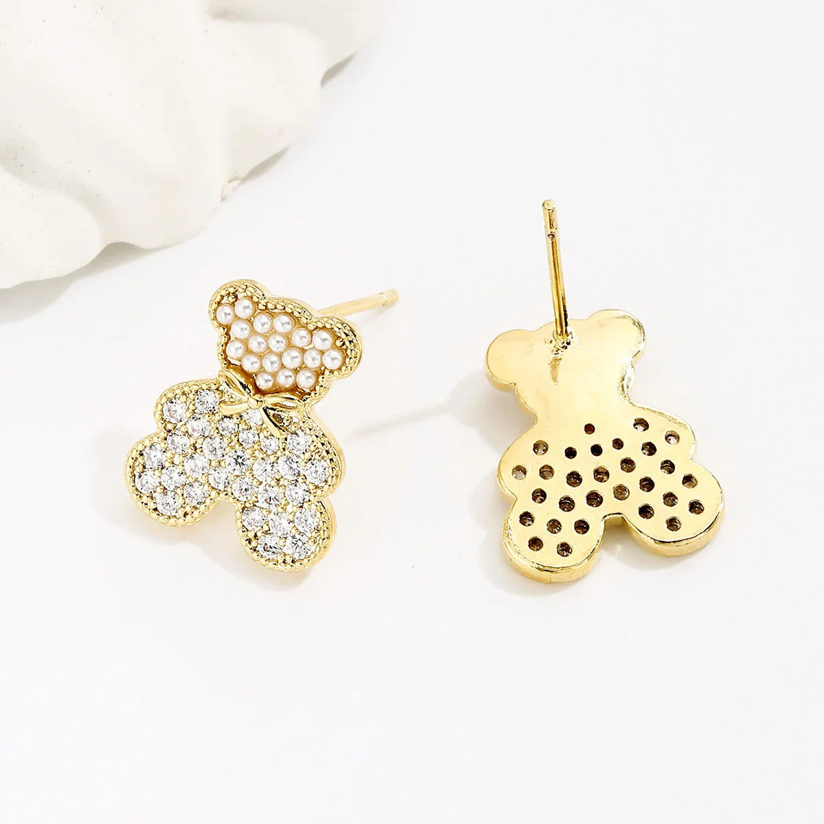 JF Super Flash Exquisite Micro Inlaid Zircon Pearl Cute Bear rens Fun Earrings 241209