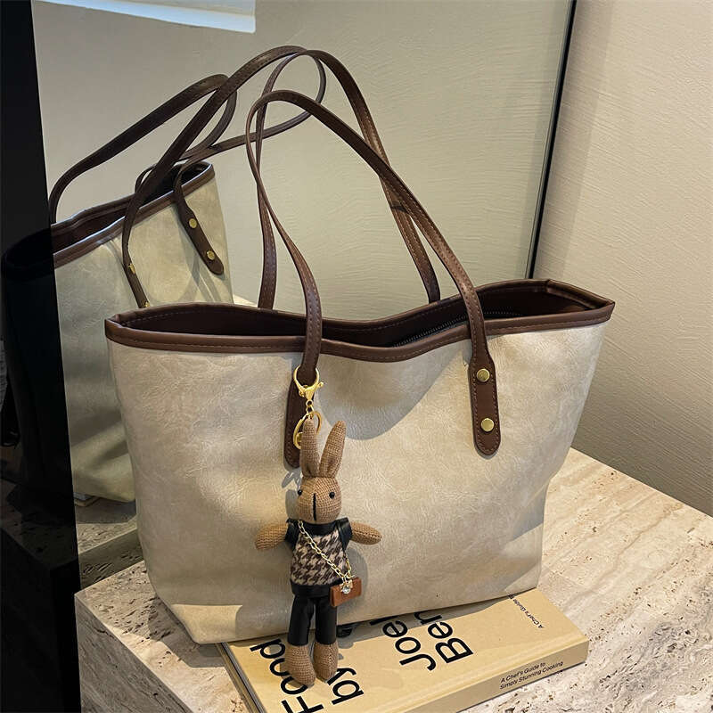 Simple casual large capacity women 2024 new versatile and high-end single shoulder for work commuting tote bag