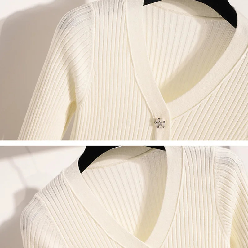 Autumn winter elegant solid knit sweater long sleeved womens V-neck long sleeved high waisted pleated knit dress 241206