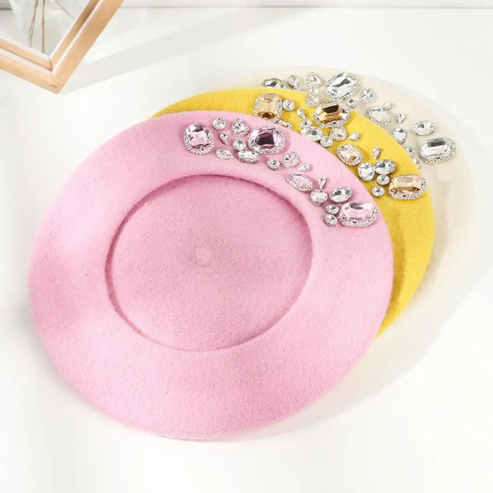 Fashionable womens winter hat with rhinestone decoration soft French style womens winter hat 241209