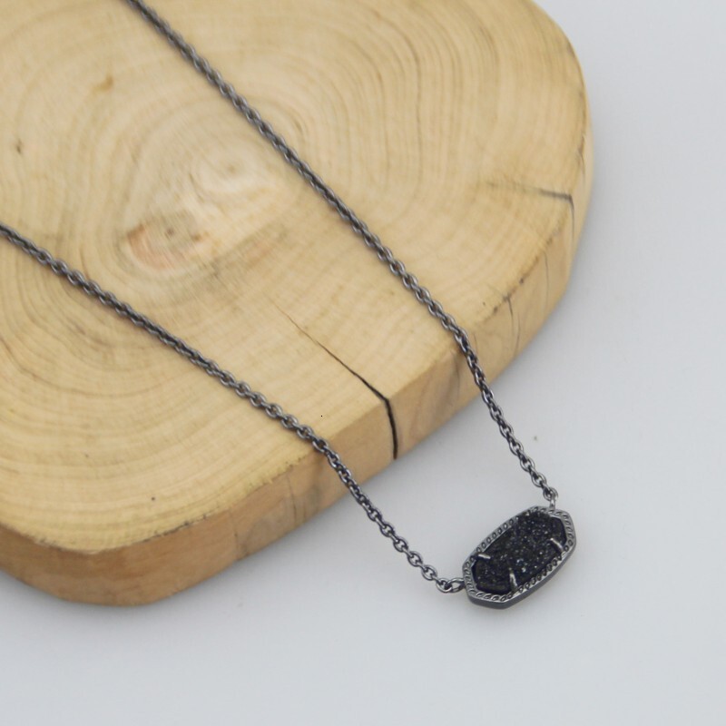 Designer Kendr Scot… - image