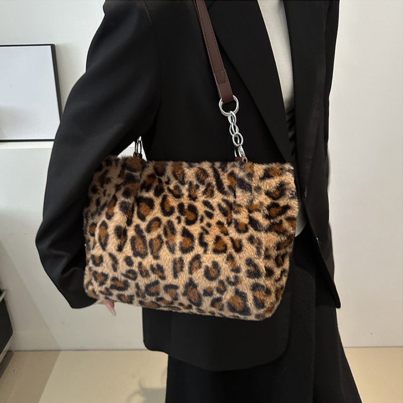 National Style Simple Women Leopard Tote Lady Fluffy Shoulder Chain Large Capacity Commuter Handle Bag Faux Suede
