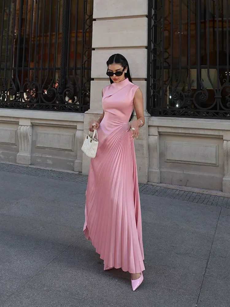 Women Elegant Pink Pleated Stand Collar Long Dresses Fashion Sleeveless Waist Up Slim Fit Vestidos New Female High Street RobesXJ241210