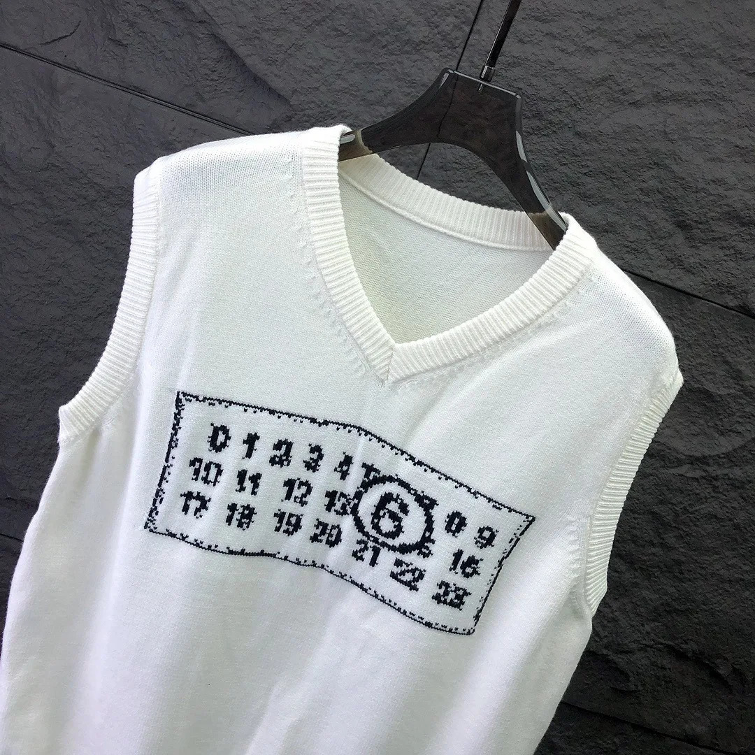 Vneck Sleeveless Knitted Wool Sweater Letters Jacquard Black White Patchwork Tank Top Harajuku Fashion Oversized Vest 241209 - view 5