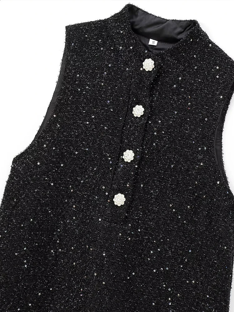 Autumn and winter arrivals high-end warm womens clothing elderly fashion sleeveless mini dress 241206