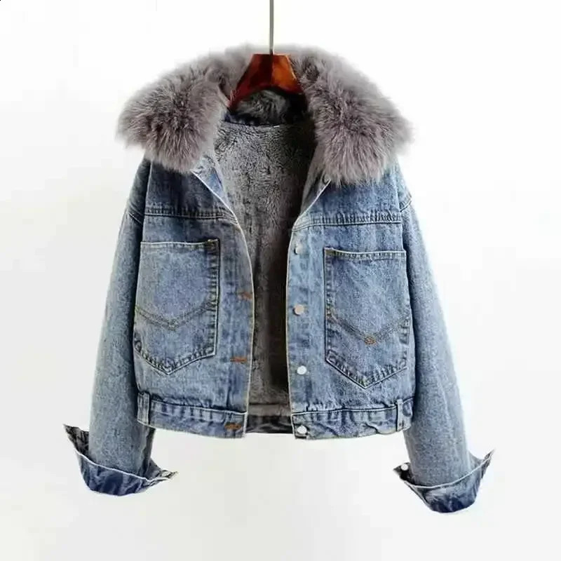 Crop womens denim jacket lined with fur plush warm shorts winter used for refrigerated womens denim jacket small wool inner and outer sleeves 241210