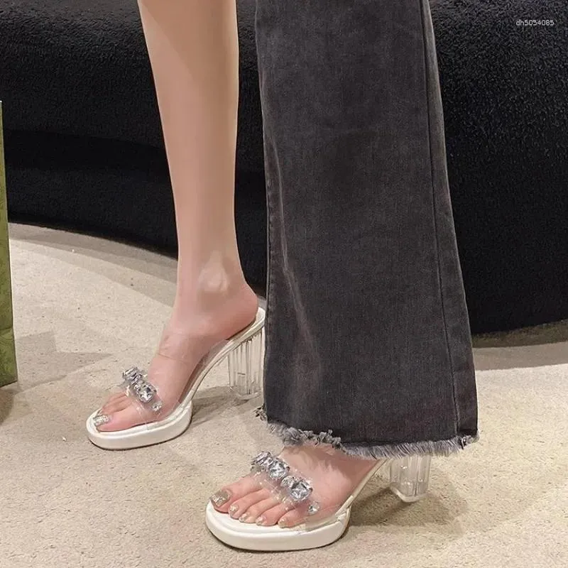 Slippers 2024 Transparent Women's Designer Elegant Crystal Open Toe High Heels Banquet Sandals Plus Size 35-42