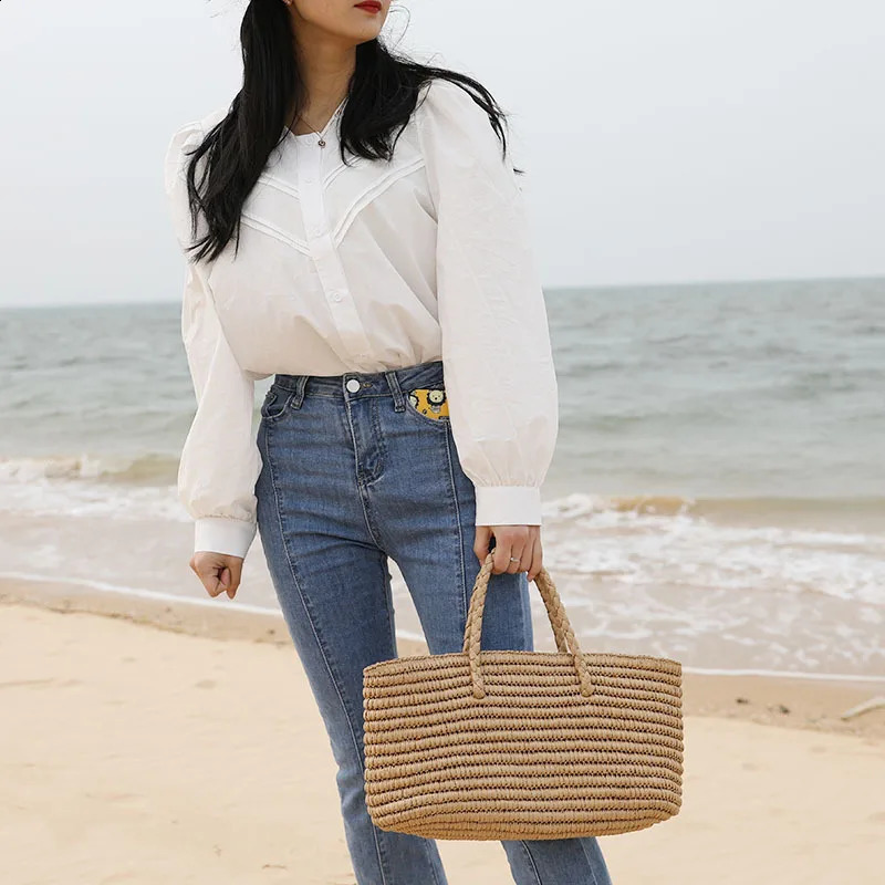 Woven Bag Handmade Woven Bag Portable Vegetable Basket Womens Large Capacity Beach Bag 241205