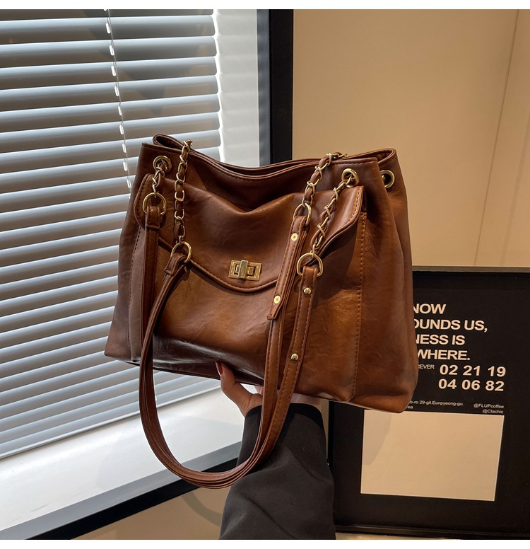 Large Capacity Bag Women S Summer Versatile New Shoulder Bag High Quality Popular Classic Commuting Tote Bag for Ladies