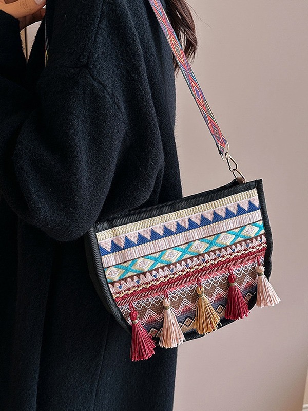 2025 new Printed canvas tassel personalized western crossbody bag Bohemian TK zhanyishengli