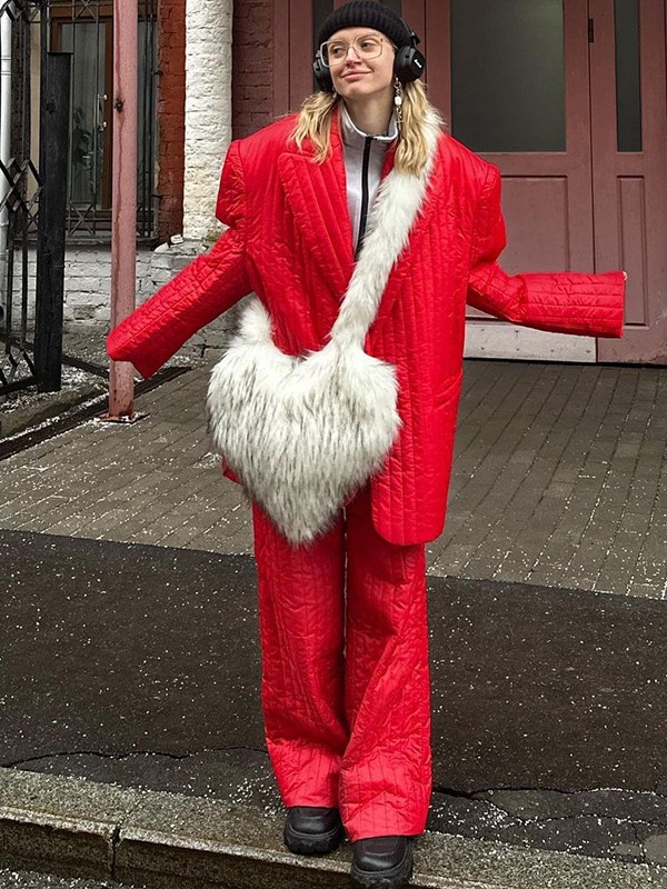 2025 new New Crossbody Love Imitation Raccoon Fur Grass Plush Large Capacity Shell Bag Personalized