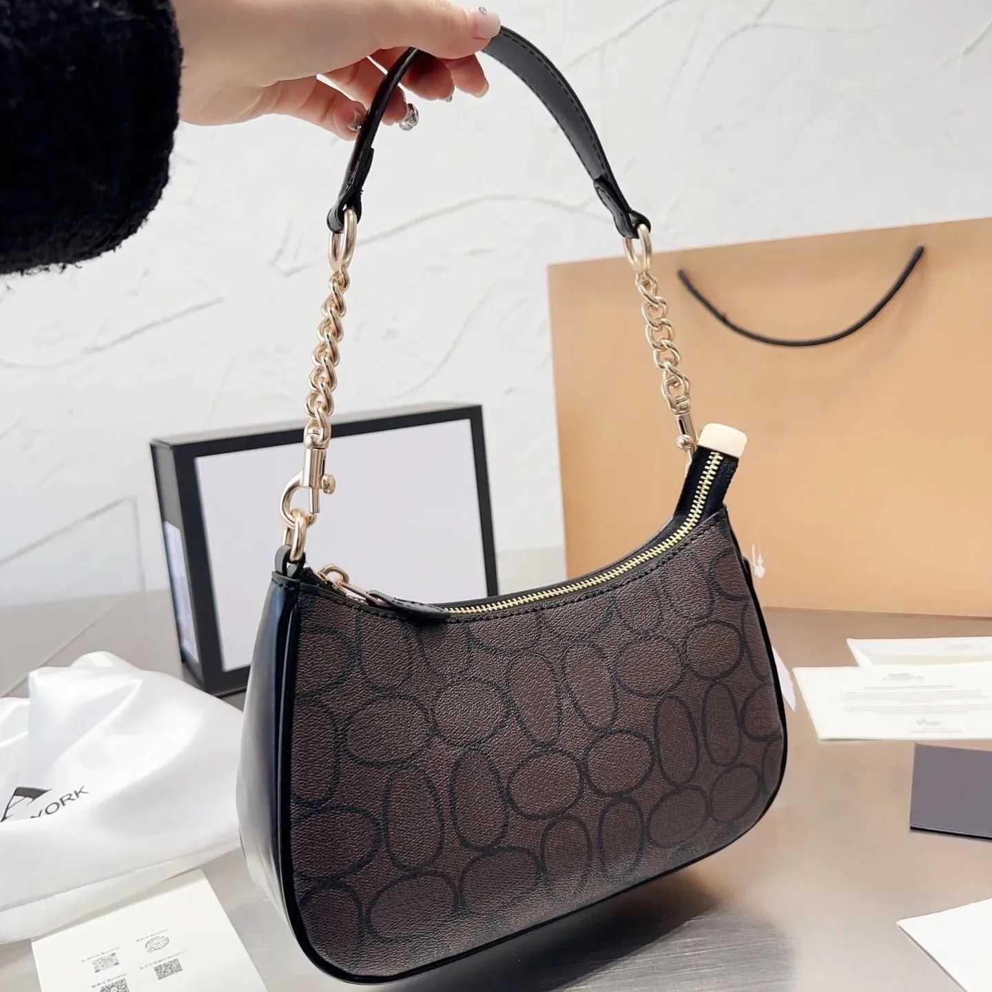 2025 Designer Underarm Small Handbags Women Shoulder Bag Soft Hobo Half-moon ladies Baguette Purse Chain Strap Croissant bags fashion trend good match