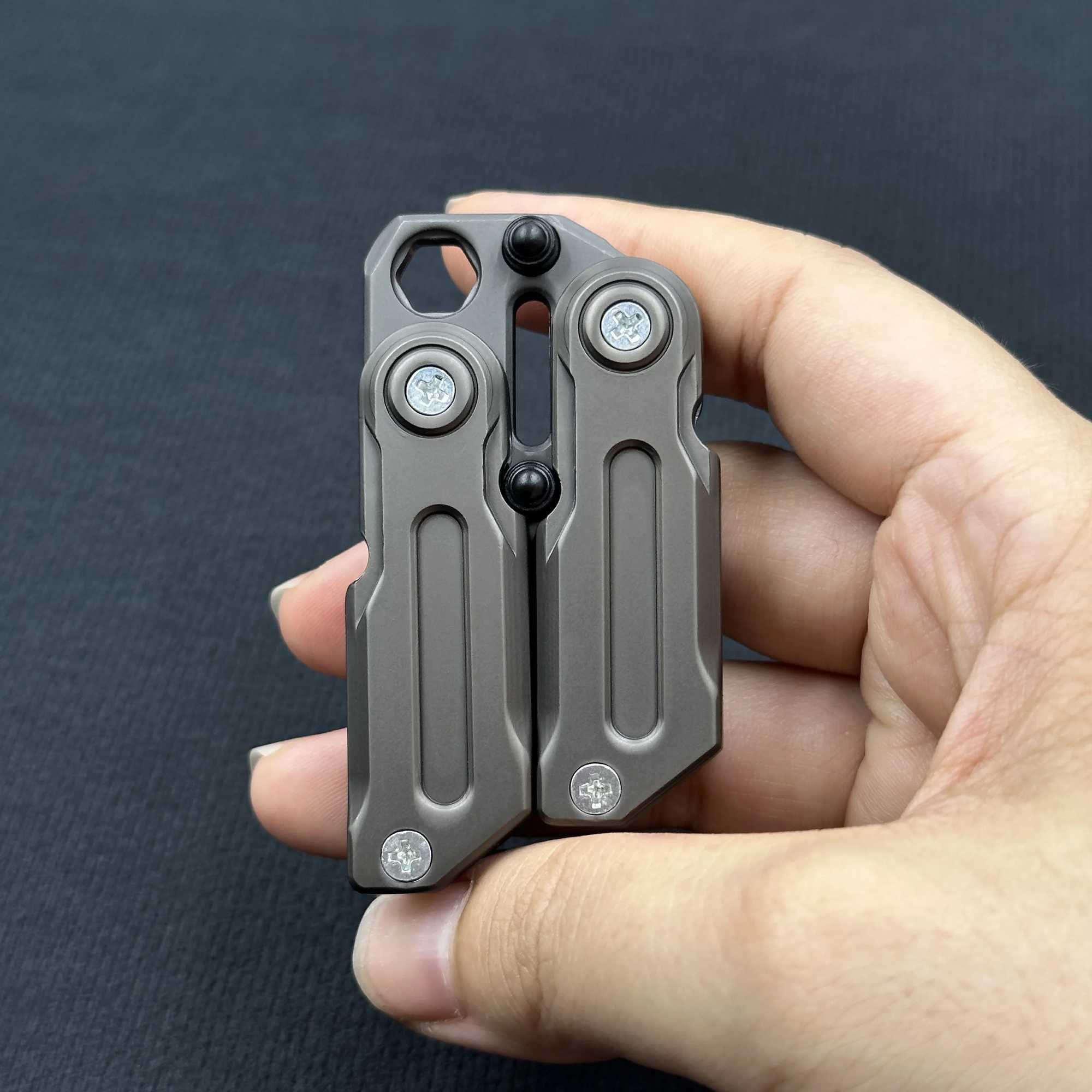 Spinning Top Fidget Slider Compact EDC Bottle Opening Multifunctional Fidget Slider Spinner Stress Relief Toy Gifts H241211