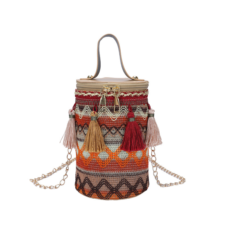2025 new Tassel chain personalized western-style women's ethnic, artistic, national style crossbody bag, spring and summer trendy shoulder bag zh