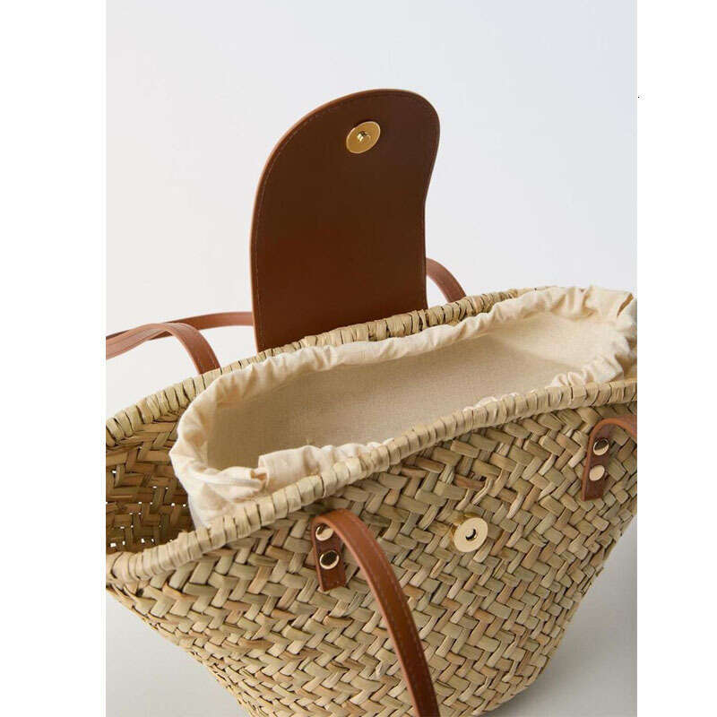 Natural grass single shoulder new PU splicing vacation beach bag, versatile rattan woven bag