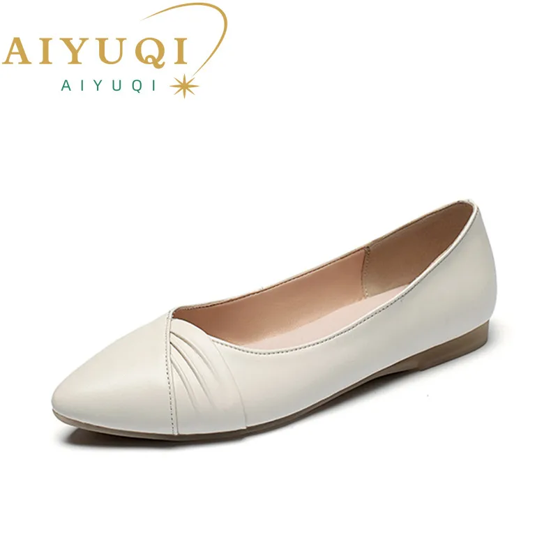 Women Shoes Casual Genuine Leather Spring Soft-soled Lightweight Mother Shoes Large Size Flat Shoes for Ladies