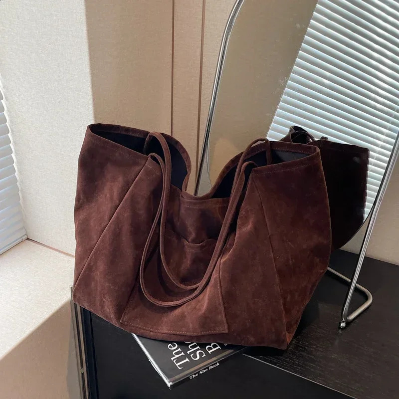 Fashion Solid Interior Compartment Tote Bags Casual Large Capacity Bags for Women Zipper Nylon Womens Handbags 241210