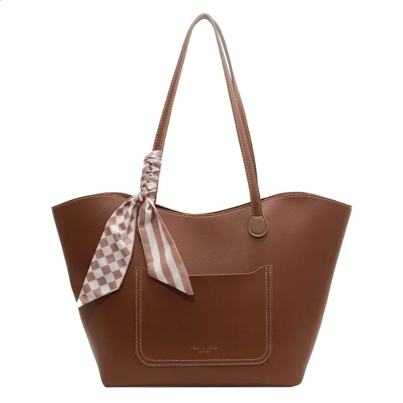 Large Capacity Tote Bag for Women Style This Year Azy and Relaxed Feeling Shoulder Bag for Women Commuting Bag 241210