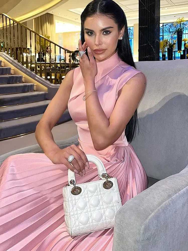 Women Elegant Pink Pleated Stand Collar Long Dresses Fashion Sleeveless Waist Up Slim Fit Vestidos New Female High Street RobesXJ241210