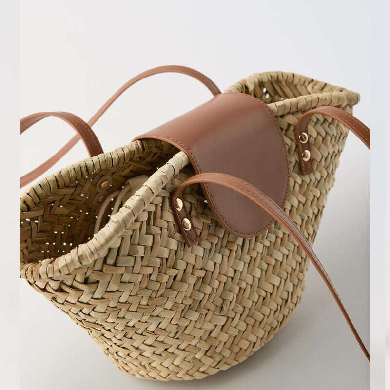 Natural grass single shoulder new PU splicing vacation beach bag, versatile rattan woven bag