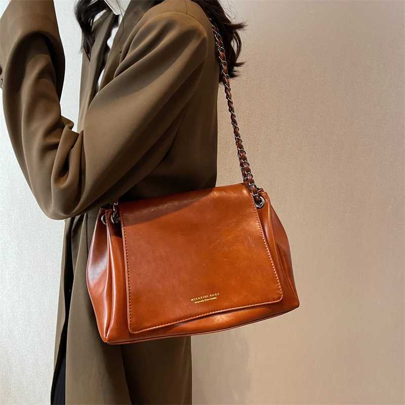 MOODS Retro Shoulder Bags For Women 2023 Designer Luxury Handbag Chic Chain Soft PU Leather Big Capacity Crossbody Messenger BagC241211