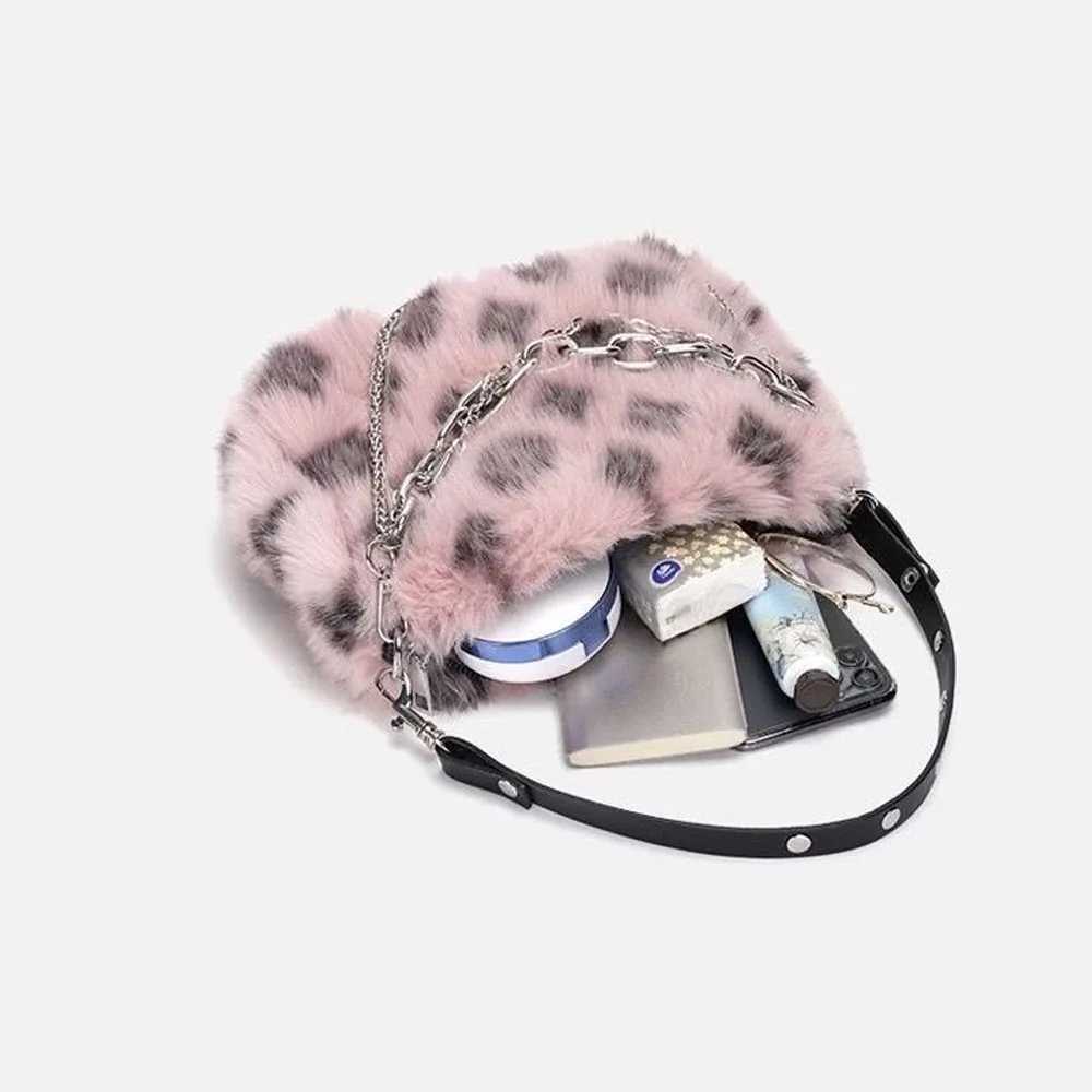 Wen Faux Fur Winter Fi Shoder Bag Leopard Print Cluh Purses Fluffy Plush Fem Handbags with Chain Strap Z241210