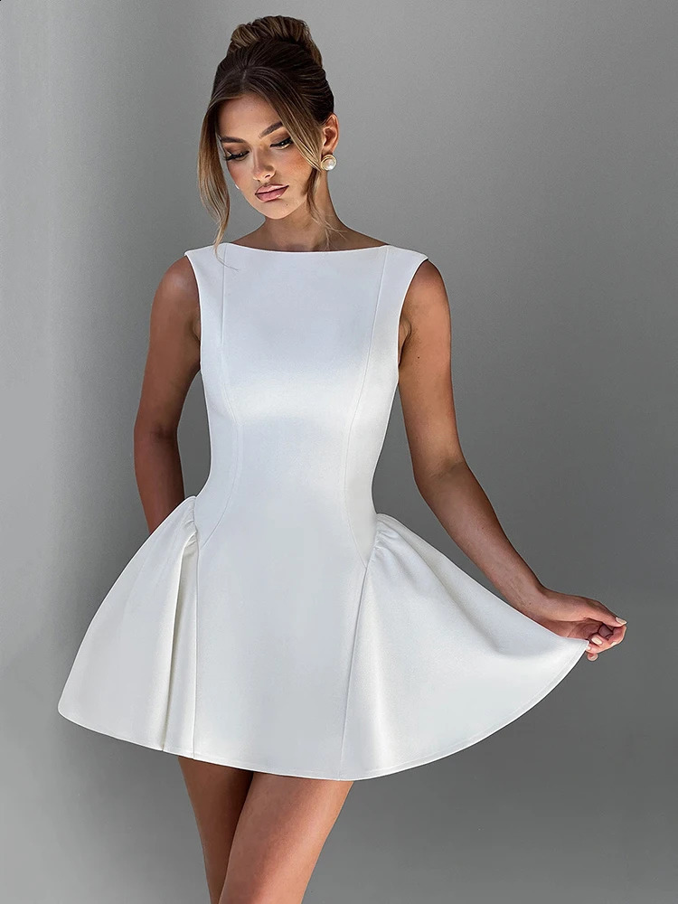Mozision Backless High Waist A-line Sexy Mini Dress For Women Robe Fashion Solid O Neck Bodycon Club Party Sexy Dress Elegant 241209