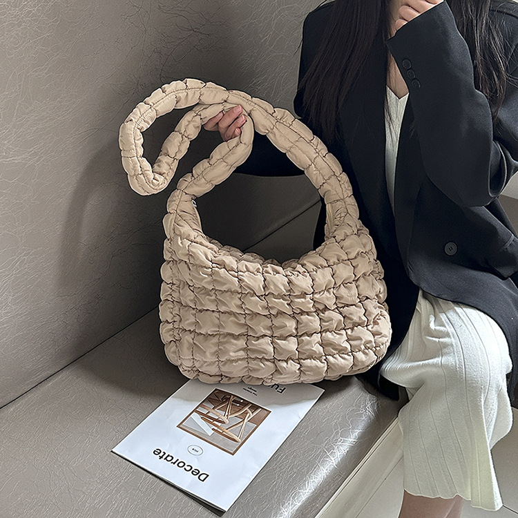 Designers Bag Free New Shipping Pleated Cloud Womens Large Capacity Crossbody Casual Cotton Clothing Tote Bag