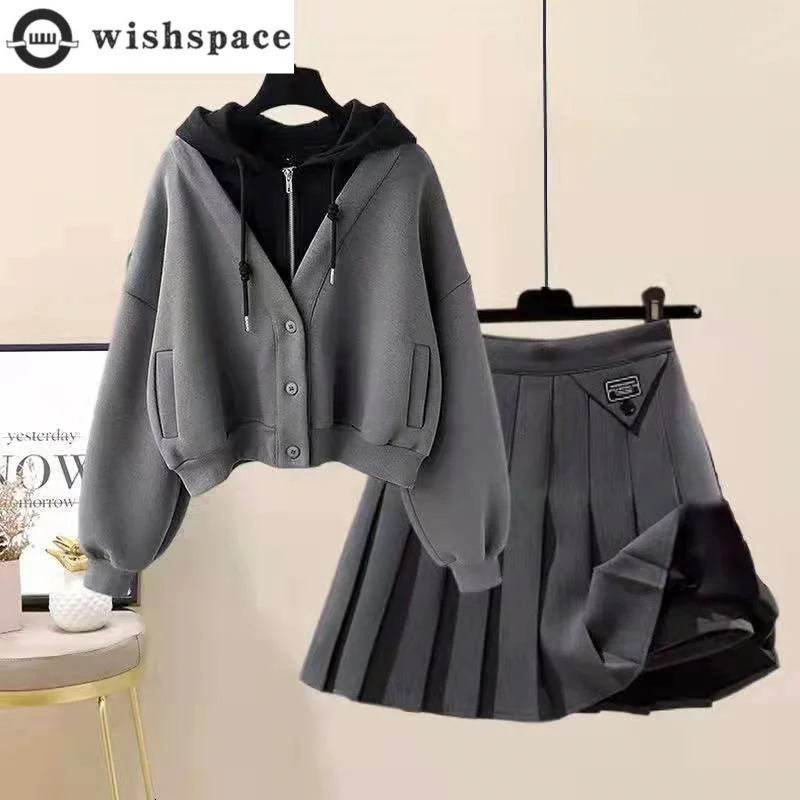 Plush Thickened Casual Long Sleeved Hooded Mini Pleated Skirt Twopiece Set Fashionable Womens 241211