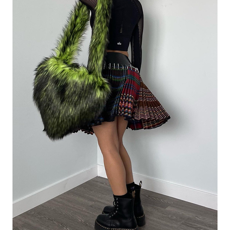 2025 new New Crossbody Love Imitation Raccoon Fur Grass Plush Large Capacity Shell Bag Personalized
