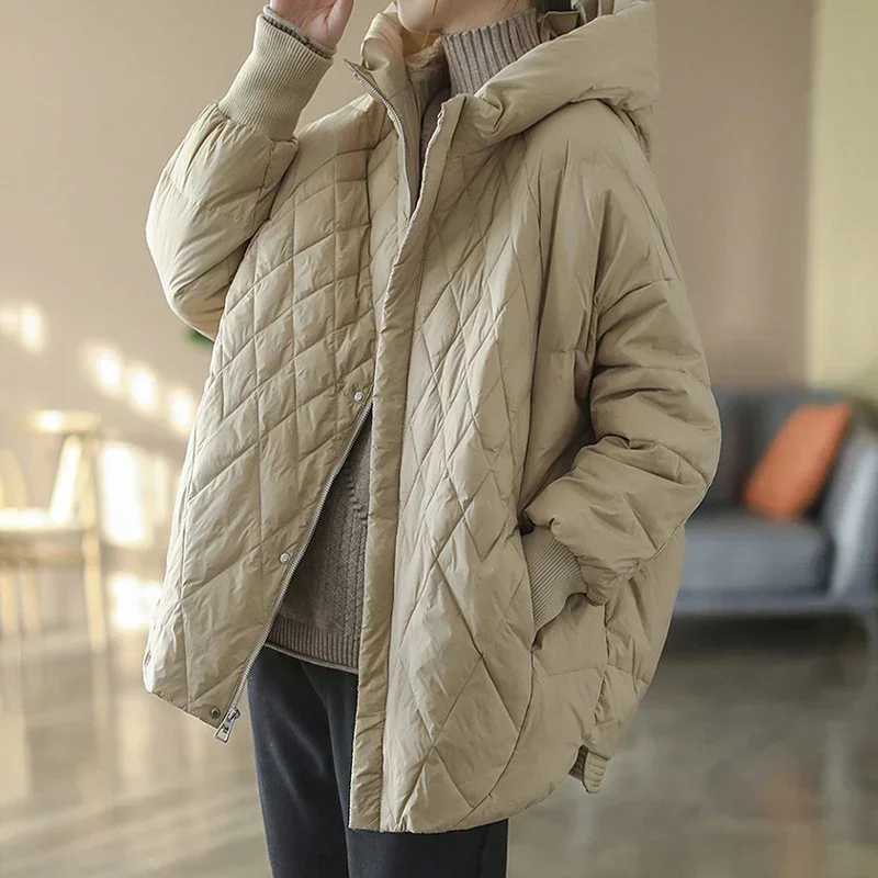 Womens light white duck down jacket casual loose size autumn winter coat with hood new winter coat womens M241211