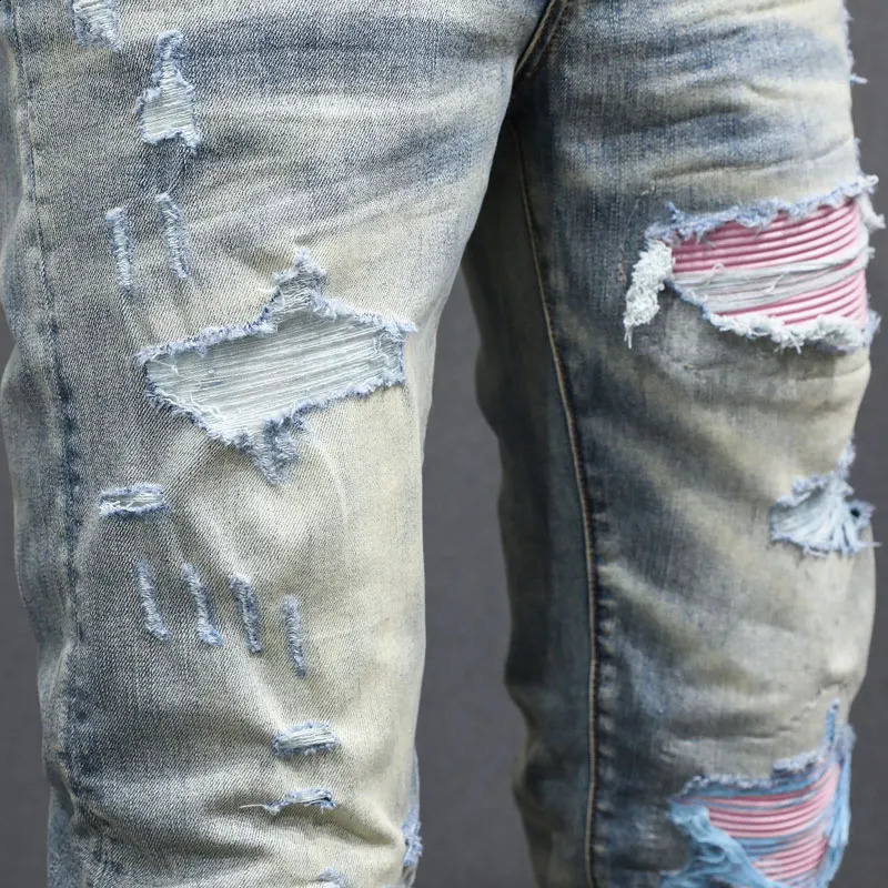 Street fashion mens jeans retro washed blue stretch slim fit open top jeans mens pink leather patch hip-hop pants 241205