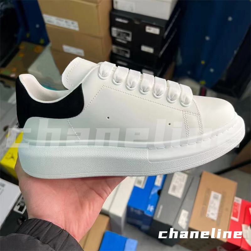 Designer Casual Shoes Sneakers Oversized Mens Shoes Men Women Sneaker Red Pink Glitter White Black Sole Patchouli Light Gold Silver Womens Mens Tainers