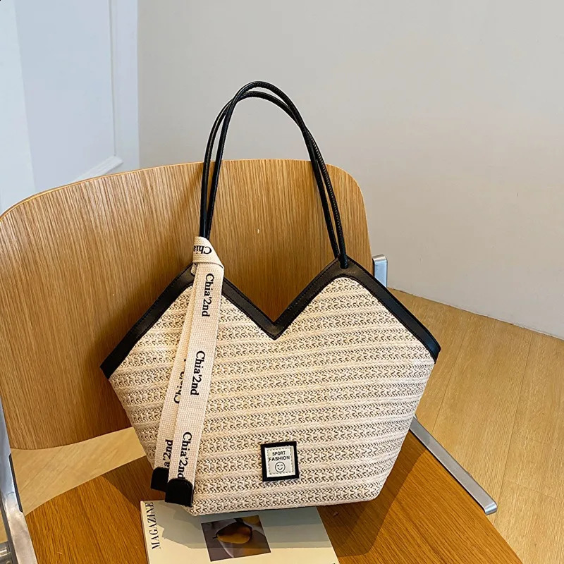 Summer grass beach large capacity high-end texture Versatile shoulder bag fashionable woven handbag 241205