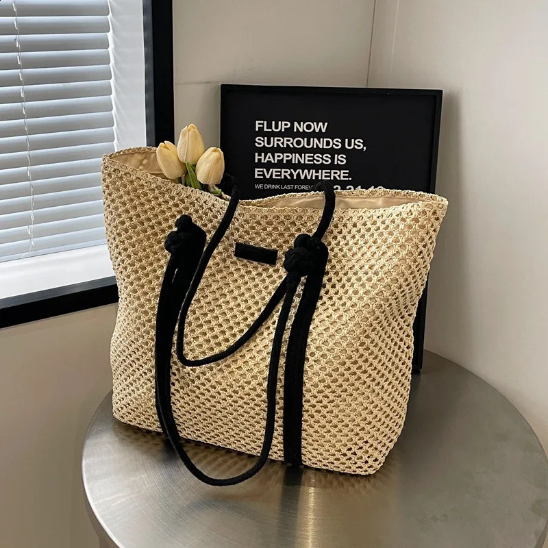 Grass Womens Large Capacity Shoulder Bag Summer Fashion Edition Hollow Womens Seaside Vacation Beach Bag 241205
