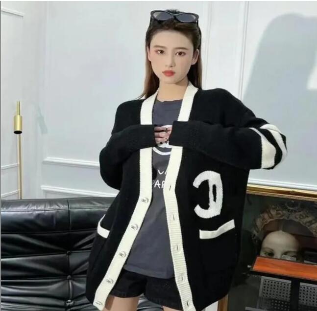 Women's Sweater V neck striped fashion Luxury Designer Sweater Women High End Jacquard Cardigan knitting Sweater Coats