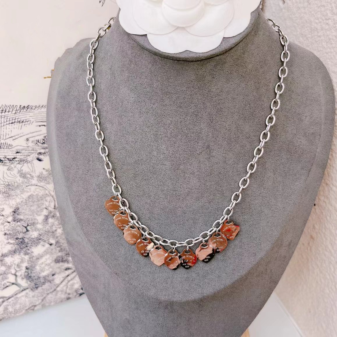 Luxury women charm bracelet original designer hearts bracelet necklace elegant women girls 18K gold silver branded engrave statement birthday Jewelry set