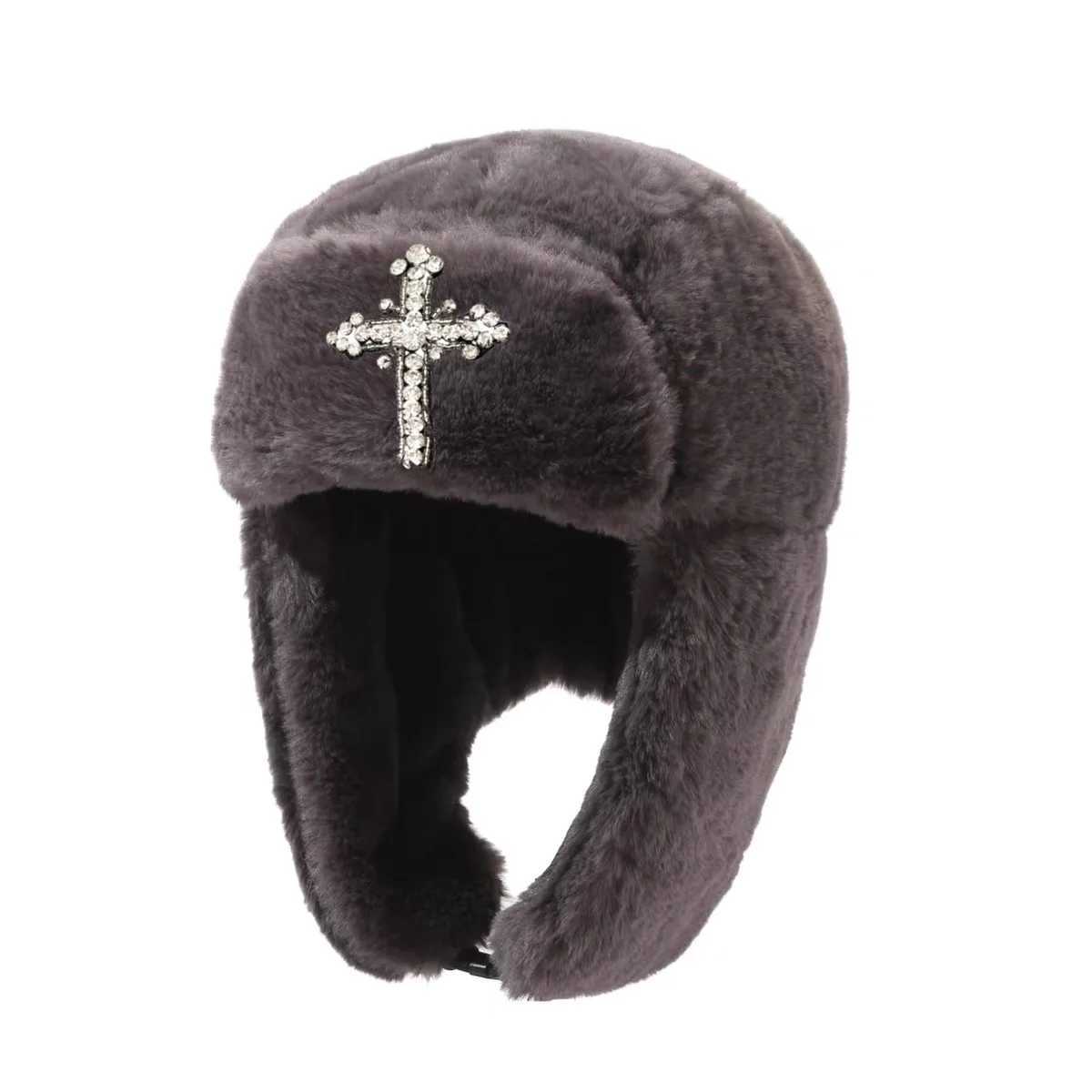 Autumn and winter new street fashion personalized rhinestone embroidery splicing anti fur Lei Feng hatX241210
