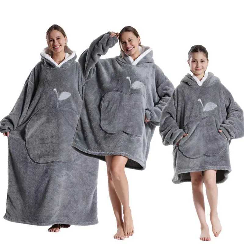 Family Look Long Oversized Homewear Blanket Hoodie For Adult Wearable Sherpa Winter Clothes Fleece Apple Women Men SweatshirtXJ241211