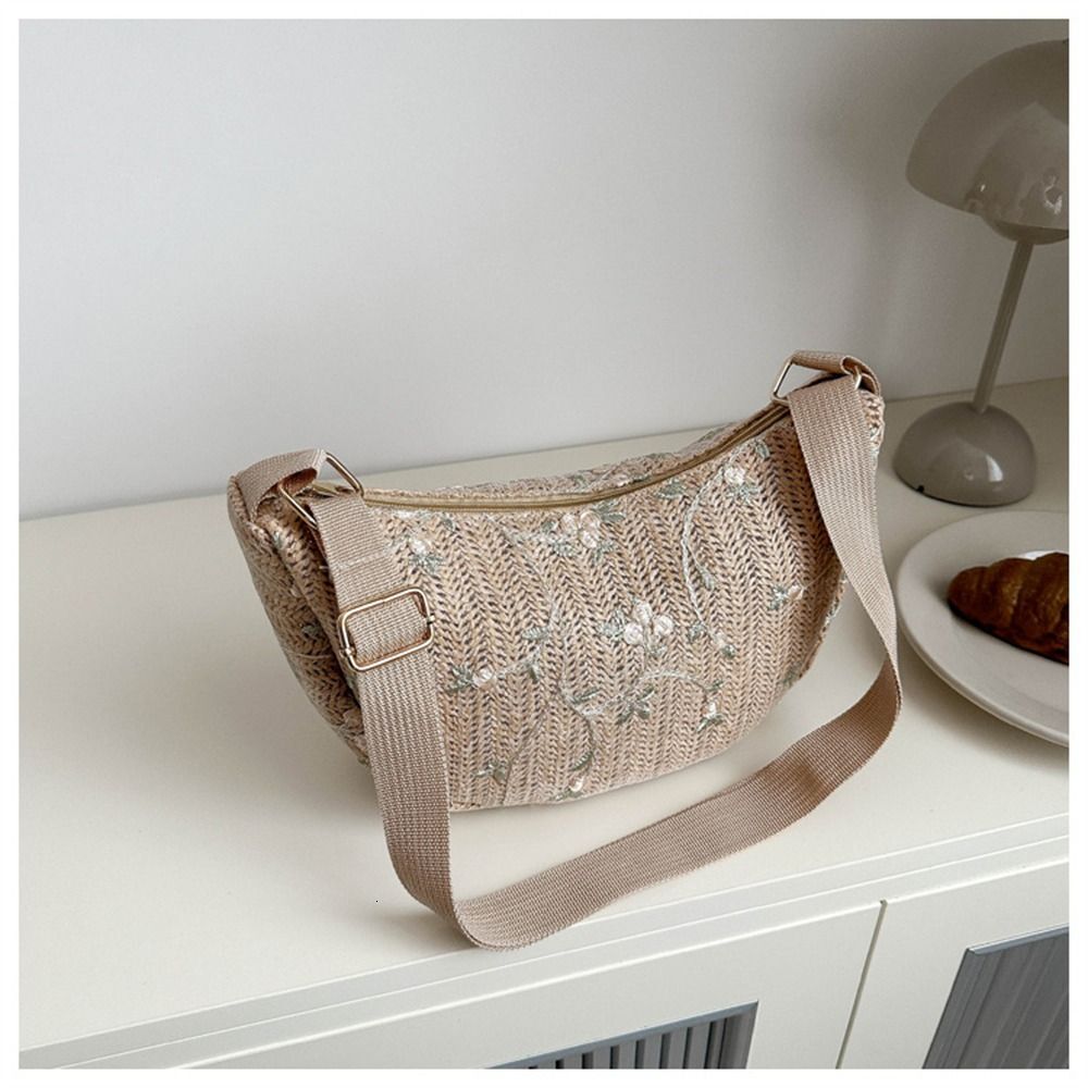 Rattan Waist Cute Handmade Braid Straw Woven Shoulder Bags Large Capacity Chest Bag Female