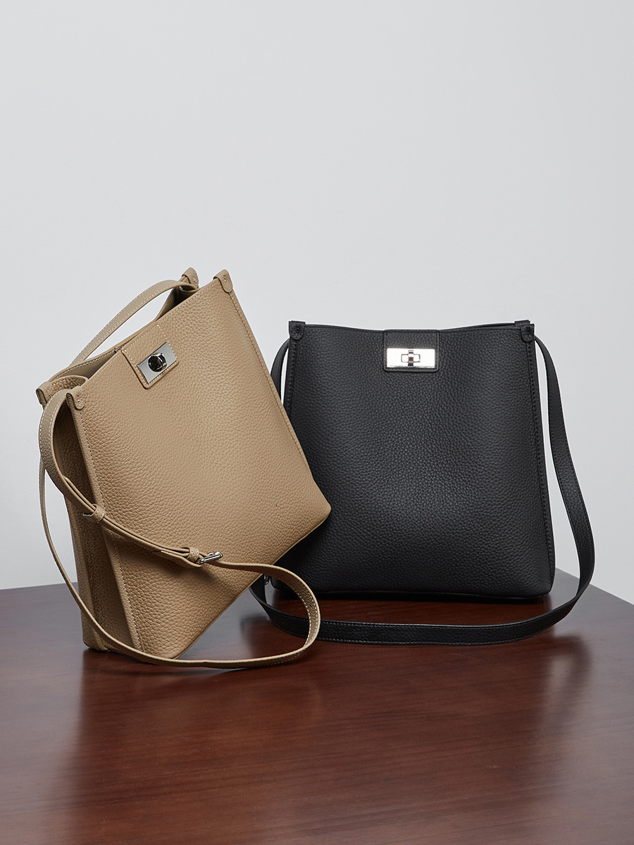 Free Shippingcowhide Leather Handbag Designer Retro Women's Crossbody High-quality Shoulder Bag