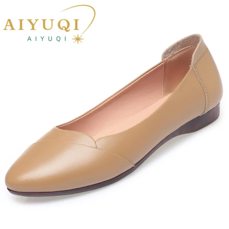 AIYUQI Women's Flat Shoes Spring Genuine Leather Casual Shoes Women Large Size Non-Slip Mom Shoes