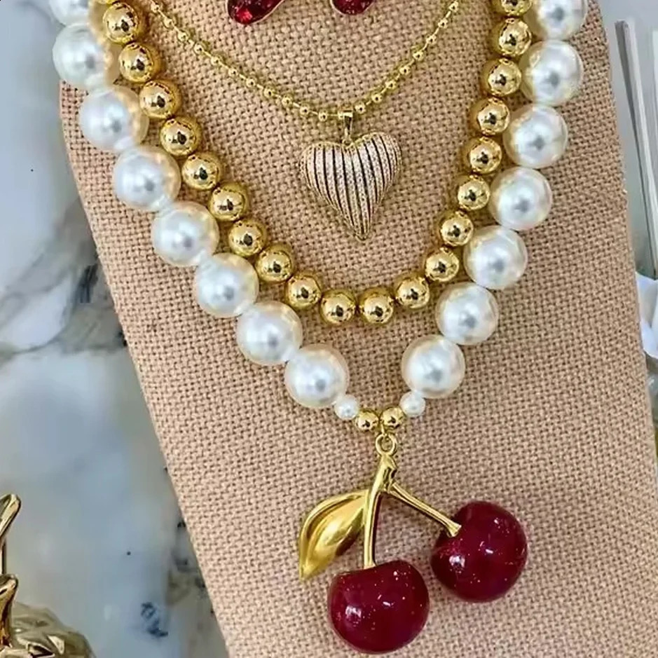 chunky Style Fashion Jewelry Pearl Beads Necklace Trendy Copper Choker for Women Weddings Gifts Large Resin Cherry Pendant 241211