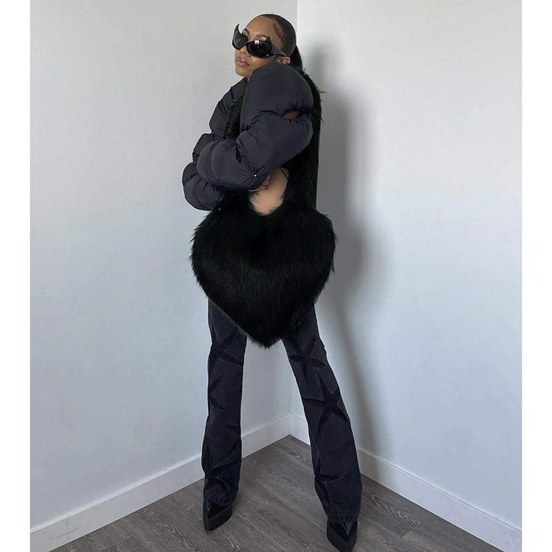 2025 new New Crossbody Love Imitation Raccoon Fur Grass Plush Large Capacity Shell Bag Personalized