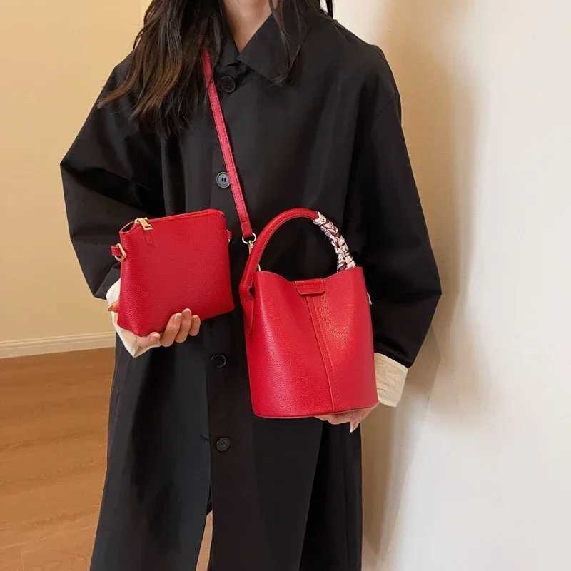 Hot Selling Simplicity High-end Wens Crossbody Bag PU Material Versatile Bucket Bag Fi Handbag Cmuting Z241210