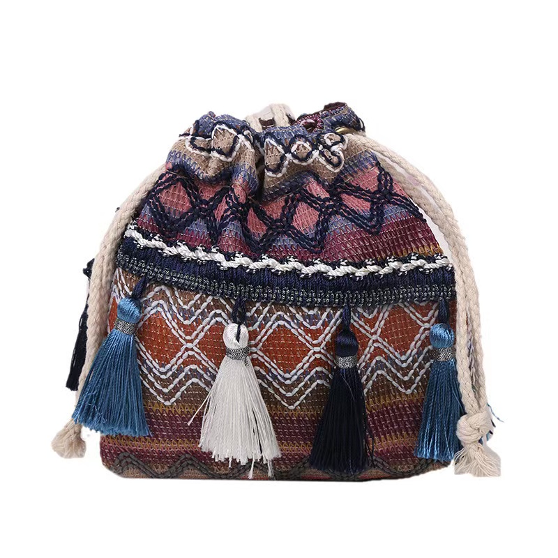 2025 new New woven tassel phone fashionable and versatile drawstring women's portable design crossbody small bag zhanyishengli