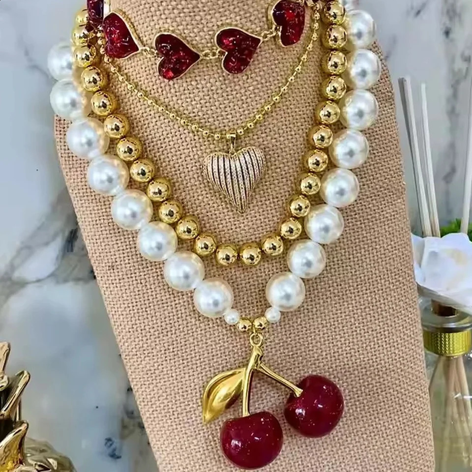chunky Style Fashion Jewelry Pearl Beads Necklace Trendy Copper Choker for Women Weddings Gifts Large Resin Cherry Pendant 241211